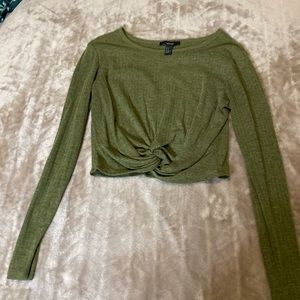 Long sleeve crop top